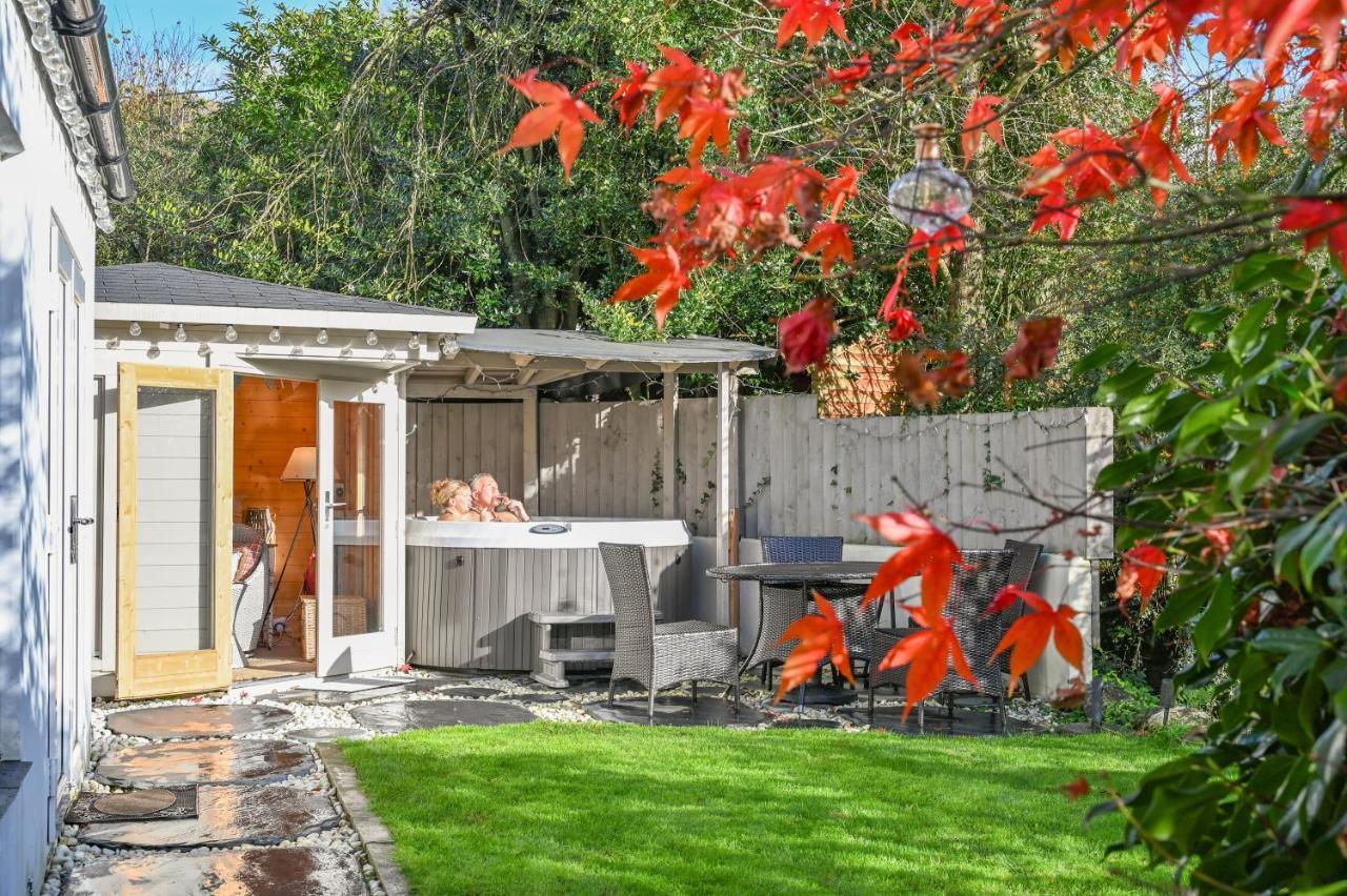 A Superb Bijou Retreat With Jacuzzi Near An Excellent Village Pub Yelverton Exterior foto